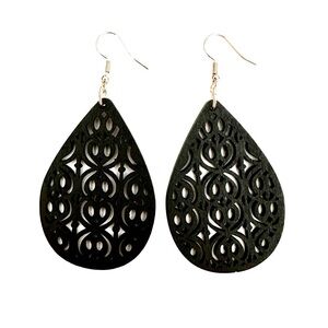 ⭐️ 5 for $25 Natural Wood Black Painted Lightweight Carved Earrings